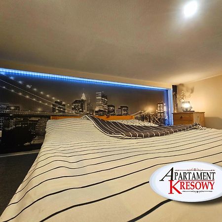 Apartament Kresowy Parter 3 Pokoje Duza Lazienka Kabino-Wanna Spa Wi Fi Ekspres 2X Smart Tv Antresola Parking Free Plac Zabaw Bilet Na Aquapark 150M W Cenie Hrubieszow Kültér fotó