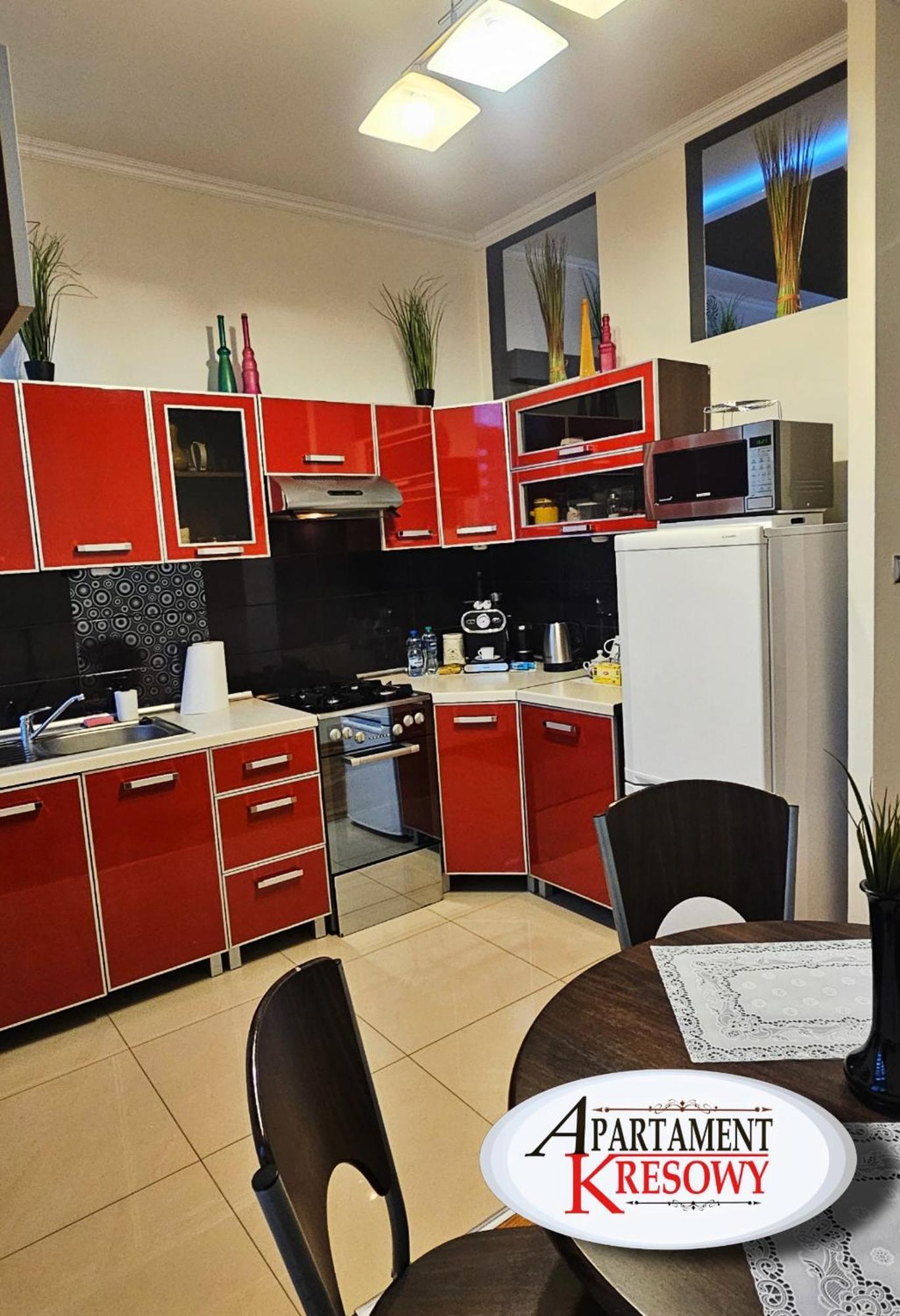 Apartament Kresowy Parter 3 Pokoje Duza Lazienka Kabino-Wanna Spa Wi Fi Ekspres 2X Smart Tv Antresola Parking Free Plac Zabaw Bilet Na Aquapark 150M W Cenie Hrubieszow Kültér fotó