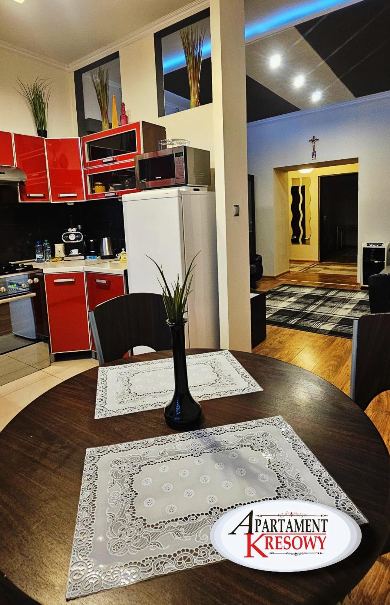 Apartament Kresowy Parter 3 Pokoje Duza Lazienka Kabino-Wanna Spa Wi Fi Ekspres 2X Smart Tv Antresola Parking Free Plac Zabaw Bilet Na Aquapark 150M W Cenie Hrubieszow Kültér fotó