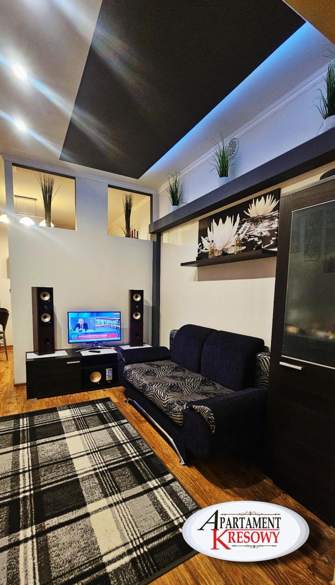 Apartament Kresowy Parter 3 Pokoje Duza Lazienka Kabino-Wanna Spa Wi Fi Ekspres 2X Smart Tv Antresola Parking Free Plac Zabaw Bilet Na Aquapark 150M W Cenie Hrubieszow Kültér fotó