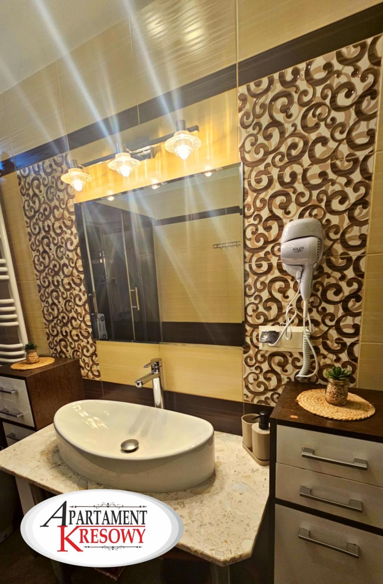 Apartament Kresowy Parter 3 Pokoje Duza Lazienka Kabino-Wanna Spa Wi Fi Ekspres 2X Smart Tv Antresola Parking Free Plac Zabaw Bilet Na Aquapark 150M W Cenie Hrubieszow Kültér fotó